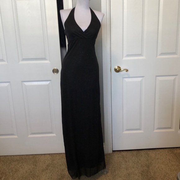 City Triangles Dresses & Skirts - Woman’s Black Gown with shimmer- Excellent